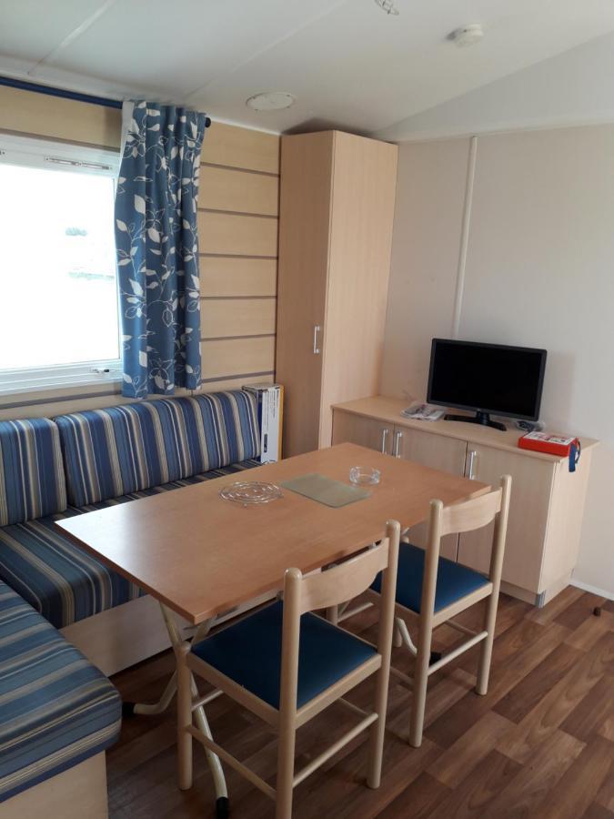 Mobil Home F01 르 포르텔 외부 사진